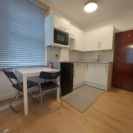 Newly Refurbished Studio London Eksteriør bilde