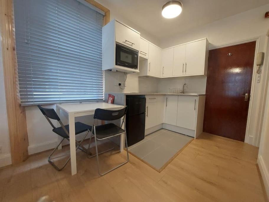 Newly Refurbished Studio London Eksteriør bilde